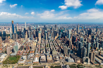 Obraz na płótnie Canvas Aerial view of Manhattan in New York