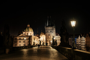 Most Karola W Pradze podczas nocy - obrazy, fototapety, plakaty