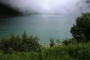 Fototapeta na wymiar Lac de Saint Guérin - Massif du Beaufortain