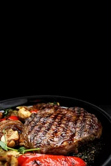 Fotobehang Grilled steak with baked vegetables and mushrooms © pobaralia