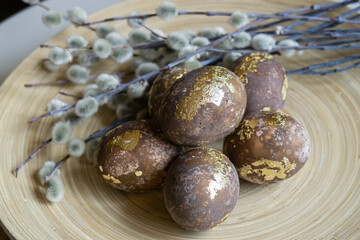 Easted decorations with colored eggs