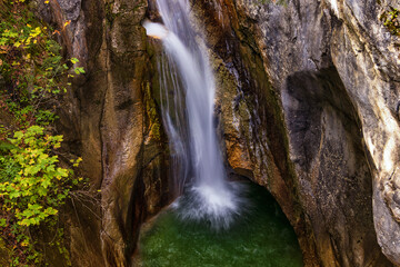 Fototapeta na wymiar Gorges, Canyons, Waterfalls