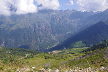 Fototapeta na wymiar paesaggio alpino
