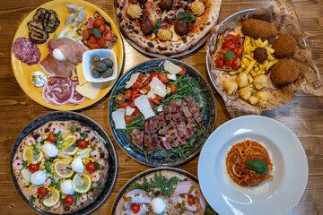 Fototapeta premium mangiare italiano