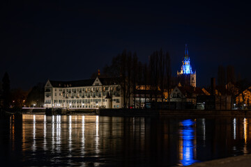 Fototapeta na wymiar Blick auf Konstanzer Altstadt am Abend
