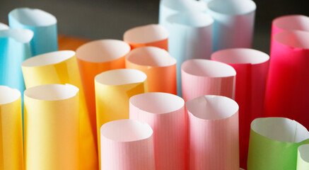 パステルカラーの紙
