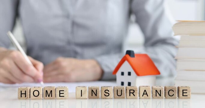 Agent arranges insurance for house