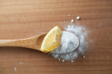 making own cleaner product by using baking soda and lemon