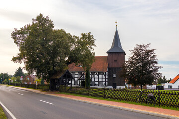 Fototapeta na wymiar Lausitzer Seenland - Kirche_Blunow