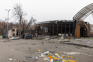 War in Ukraine. Chaos and devastatio at a gas station