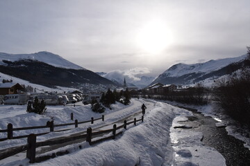 Fototapeta na wymiar snowy landscape with river