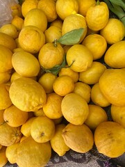 lemons in the market