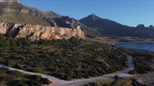 Immagine aerea della baia di Cornino e Macari, in Sicilia.