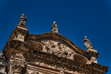 Obraz premium detail of the exterior facade of the Basilica of El Puerto de Santa María (Spain)