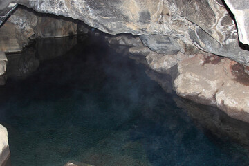Island - Grjotagja-Höhle / Iceand - Grjotagja Cave /