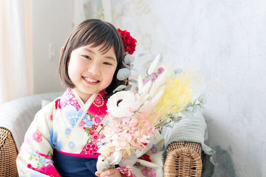 七五三 Images – Browse 14,474 Stock Photos, Vectors, and Video