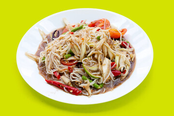 Spicy green papaya salad with vermicelli
