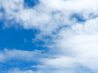 Fototapeta premium Beautifu blue sky white clouds nature