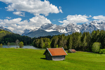 Geroldsee, auch Wagenbrüchsee, mit Karwendel, Krün, Werdenfelser Land, Oberbayern, Bayern, Deutschland, Europa