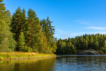 Fototapeta na wymiar Ladoga Skerries National Park. Beautiful autumn view of Lake Ladoga in the Republic of Karelia.