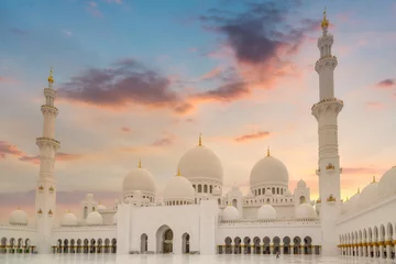 Gordijnen Beautiful architecture of the Grand Mosque in Abu Dhabi at sunset, United Arab Emirates © Patryk Kosmider