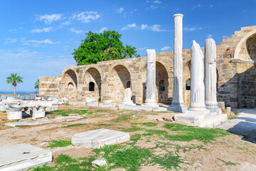 Fototapeta na wymiar Awesome ruins of the Temple of Apollo in Side, Turkey