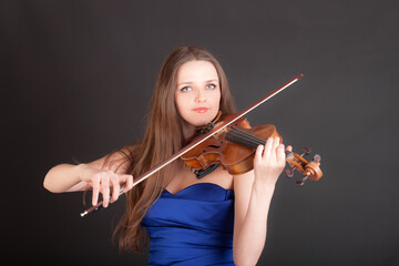 studio portrait of violinist