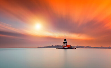 Fototapeta premium Maiden's Tower is one of the most beautiful sights of istanbul