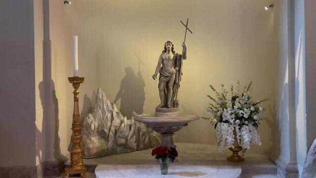 Religieux et la croix