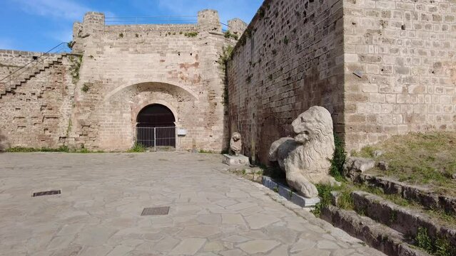 When the Venetians took over Famagusta in 1489, they immediately started to strengthen the walls.