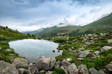 Lac de montagne