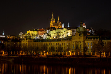 Fototapeta na wymiar amazing view of Prague Castle in Prague Czech Republic at night