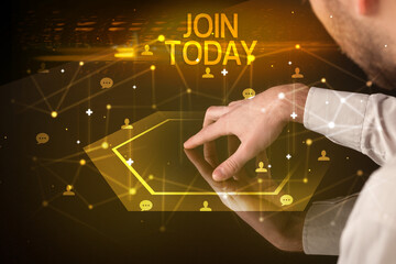 Navigating social networking with social icons