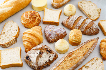 さまざまな種類のパン