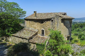 Fototapeta na wymiar Medieval village of Oppede le Vieux, Vaucluse, Provence region, France