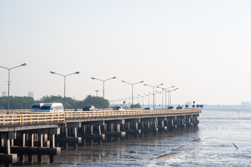 Obraz premium Chalermkhawithi Bridge Or Chon Buri Beach Bridge Another interesting landmark in Chonburi. Located in the city, not far from Bangsaen beach Located at Muang District, Chonburi Province.