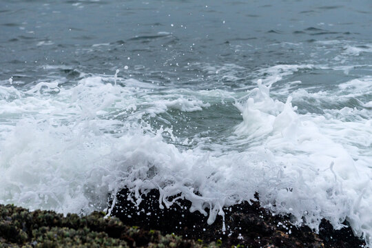 Violent  Sea Waves At Candolim Beach Of Goa, India.