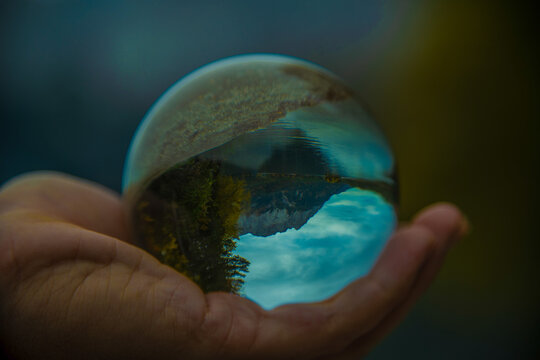 Lensball