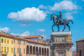 Gattamelata monument at Italian town Padua - obrazy, fototapety, plakaty