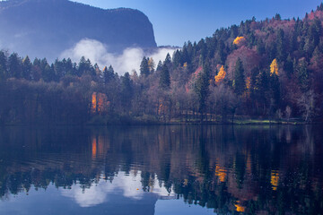 Naklejka premium ブレッド湖,