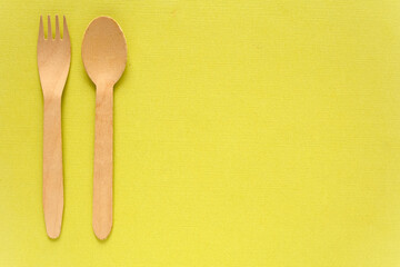 Disposable wooden cutlery