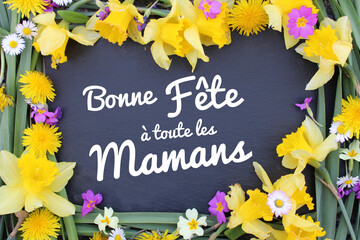 Bonne fêtes maman, fête des mères, fond ardoise avec fleurs