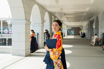 Fototapeta premium 卒業を迎えた女子大学生