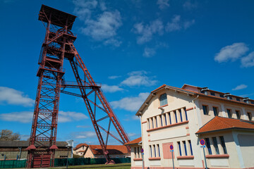 Fototapeta na wymiar chevalement site minier de la Combelle Puy de Dôme France