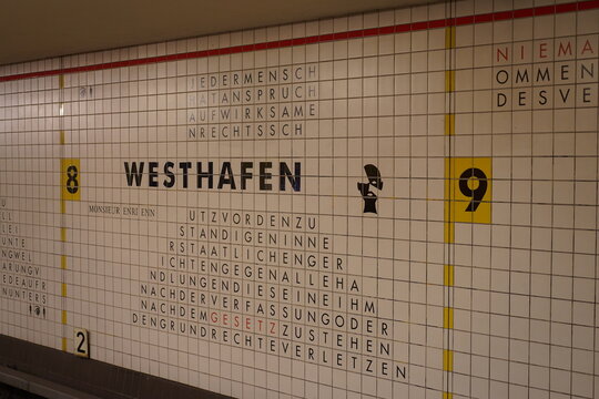 BVG U-Bahnhof Westhafen, Bahnhof der Menschenrechte, Berlin, 05.04.2022