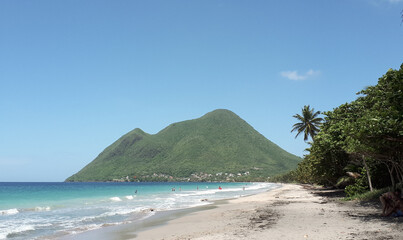 Plage avec vue en Martinique