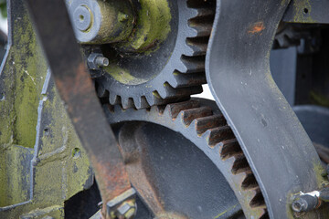 rusty gear wheels