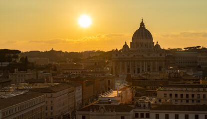 Fototapeta na wymiar Saint Peter's Basilica at Sunset