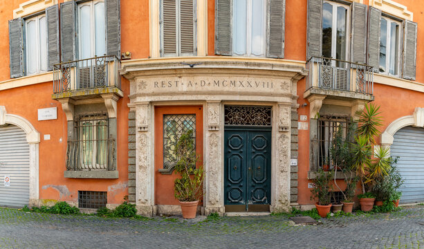 Trastevere Apartment Facade