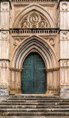 Fototapeta premium entrance to the church of the famous monastery and pilgrimage site in Guadalupe